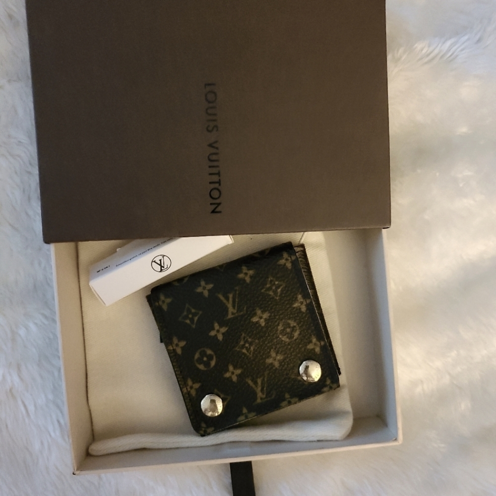 Louis Vuitton jewelery holder.